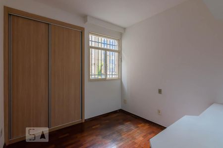 Quarto 2 de apartamento à venda com 3 quartos, 140m² em Santo Antônio, Belo Horizonte