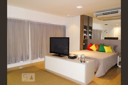 Sala/Quarto de kitnet/studio à venda com 1 quarto, 44m² em Cristal, Porto Alegre