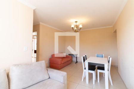 Sala de apartamento para alugar com 2 quartos, 61m² em Jardim Ester, São Paulo