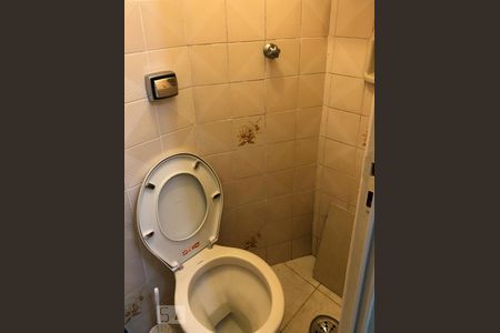 Lavabo de apartamento para alugar com 2 quartos, 61m² em Jardim Ester, São Paulo