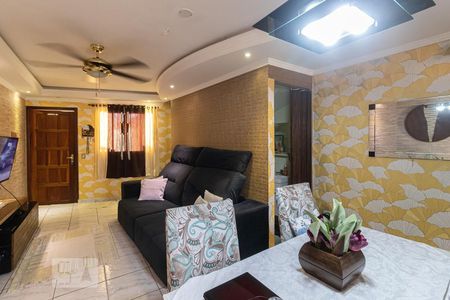 Sala de casa de condomínio para alugar com 2 quartos, 62m² em Vila Araguaia, São Paulo