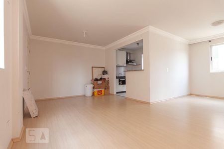 Sala de apartamento para alugar com 2 quartos, 70m² em Santa Cândida, Curitiba