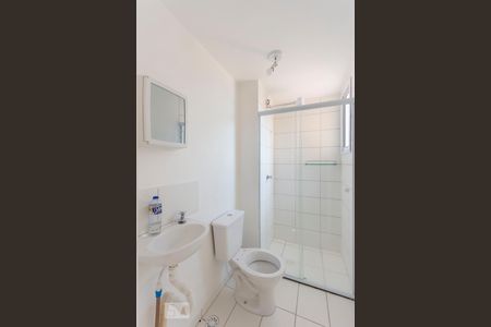 Banheiro de apartamento à venda com 2 quartos, 52m² em Jardim do Lago Continuação, Campinas