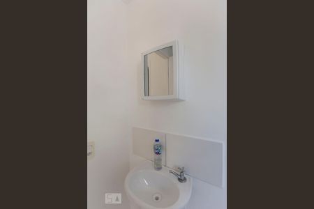 Banheiro de apartamento à venda com 2 quartos, 52m² em Jardim do Lago Continuação, Campinas