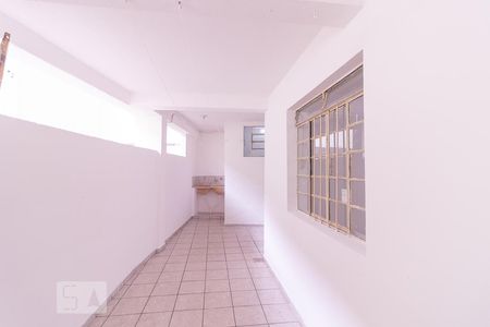 Casa para alugar com 2 quartos, 90m² em João Pinheiro, Belo Horizonte