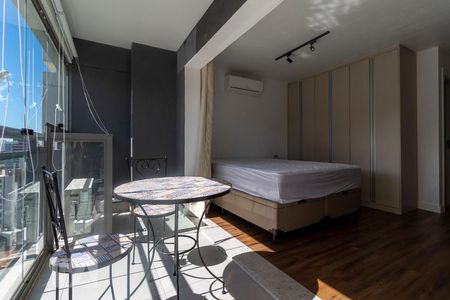 Varanda de kitnet/studio à venda com 1 quarto, 31m² em Sumarezinho, São Paulo