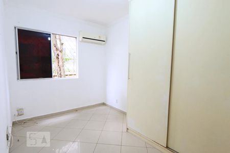 Quarto 2  de apartamento para alugar com 2 quartos, 48m² em Freguesia (jacarepaguá), Rio de Janeiro