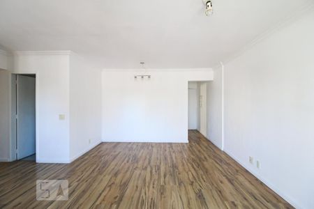 Sala de apartamento para alugar com 3 quartos, 70m² em Jardim Santo Amaro, São Paulo