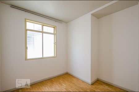 Quarto 1 de apartamento para alugar com 3 quartos, 70m² em Jardim America, Belo Horizonte