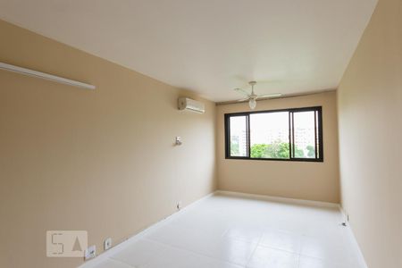 Sala de apartamento à venda com 3 quartos, 70m² em Pechincha, Rio de Janeiro