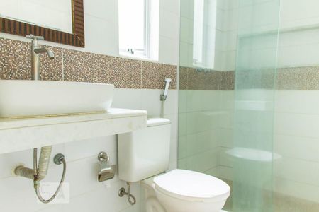 Banheiro de casa de condomínio à venda com 2 quartos, 80m² em Méier, Rio de Janeiro