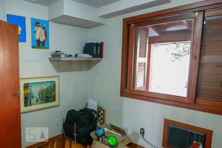 Quarto 1 de casa à venda com 6 quartos, 450m² em Vila Nova, Porto Alegre