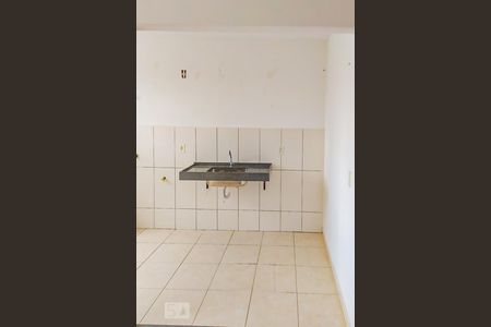 Cozinha  de apartamento à venda com 2 quartos, 48m² em Protásio Alves, Porto Alegre