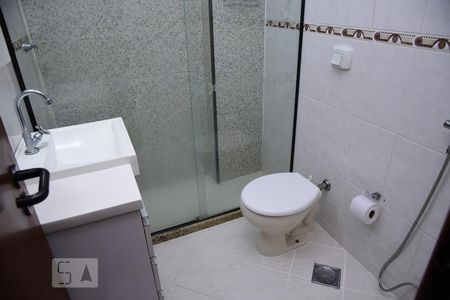 Banheiro Social de apartamento à venda com 2 quartos, 56m² em Taquara, Rio de Janeiro