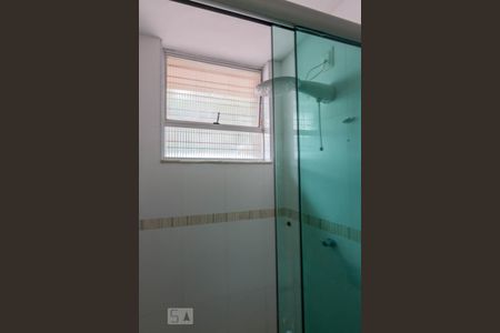 Chuveiro Banheiro Social de apartamento à venda com 3 quartos, 144m² em Santo Antônio, Belo Horizonte