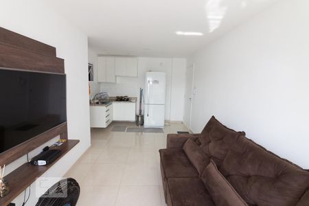 Sala de apartamento para alugar com 1 quarto, 25m² em Taquara, Rio de Janeiro