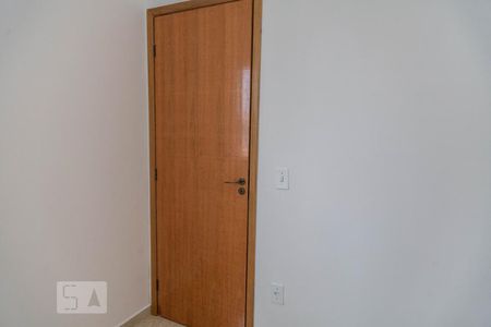 Quarto  de apartamento para alugar com 2 quartos, 50m² em Vila Ré, São Paulo