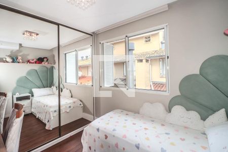 Quarto 1 de casa de condomínio à venda com 3 quartos, 85m² em Humaitá, Porto Alegre