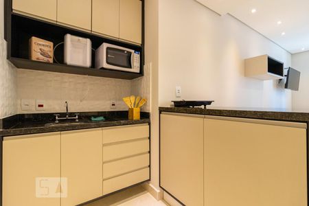 Cozinha de kitnet/studio para alugar com 1 quarto, 26m² em Bethaville I, Barueri