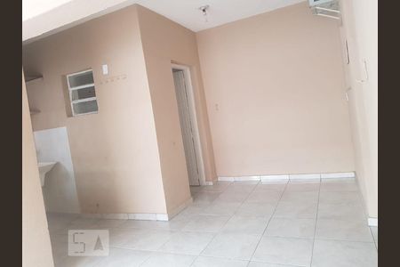 Área de Serviço de casa para alugar com 1 quarto, 70m² em I.a.p.i., Osasco