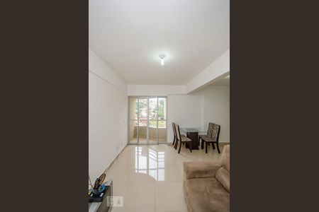 Sala de apartamento à venda com 3 quartos, 80m² em Estoril, Belo Horizonte