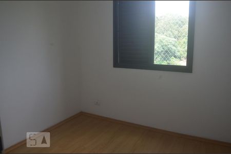 Quarto de apartamento para alugar com 3 quartos, 70m² em Jardim Ampliação, São Paulo