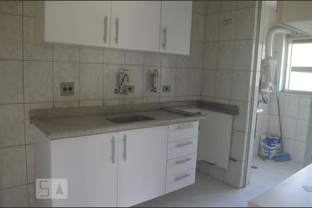 Cozinha de apartamento para alugar com 3 quartos, 70m² em Jardim Ampliação, São Paulo