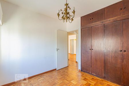 Primeiro dormitório de apartamento à venda com 2 quartos, 77m² em Vila Nova Conceição, São Paulo