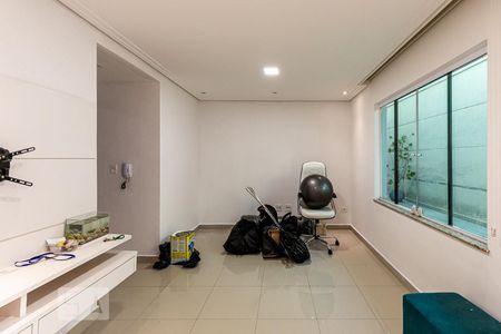 Sala de casa de condomínio à venda com 2 quartos, 90m² em Jardim Rossin, São Paulo