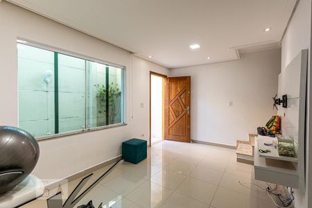 Sala de casa de condomínio à venda com 2 quartos, 90m² em Jardim Rossin, São Paulo