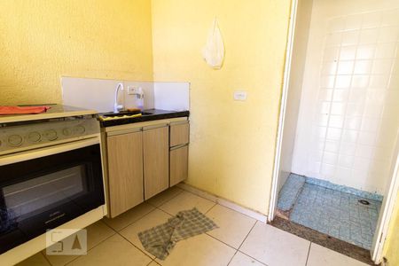 Cozinha de casa de condomínio para alugar com 1 quarto, 45m² em Vila São Pedro, Santo André