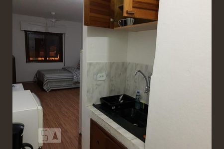 Cozinha de apartamento para alugar com 1 quarto, 40m² em Bela Vista, São Paulo
