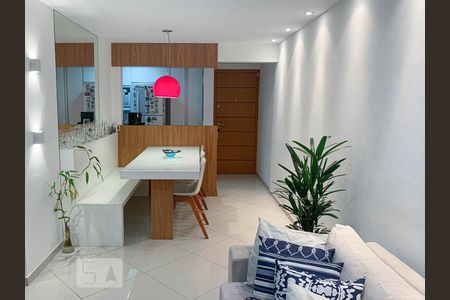 Sala de apartamento para alugar com 2 quartos, 59m² em Pechincha, Rio de Janeiro