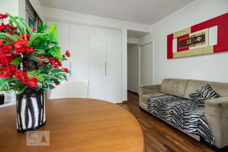 Sala de apartamento para alugar com 1 quarto, 132m² em Vila Olímpia, São Paulo