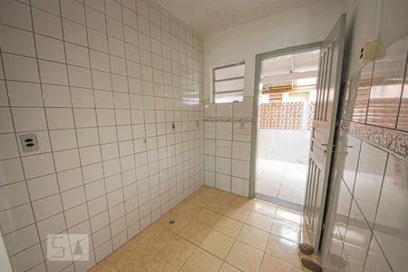 Cozinha de casa de condomínio à venda com 2 quartos, 46m² em Pinheiro, São Leopoldo