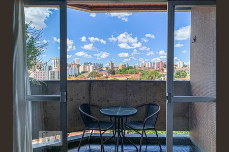 Sacada de apartamento à venda com 1 quarto, 59m² em Bosque, Campinas