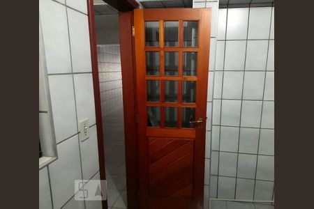 Casa à venda com 3 quartos, 275m² em Vila Paulicéia, São Paulo