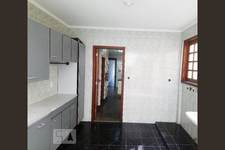 Cozinha de casa à venda com 3 quartos, 275m² em Vila Paulicéia, São Paulo