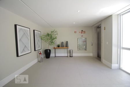 Hall de Entrada de apartamento à venda com 2 quartos, 60m² em Continental, Osasco