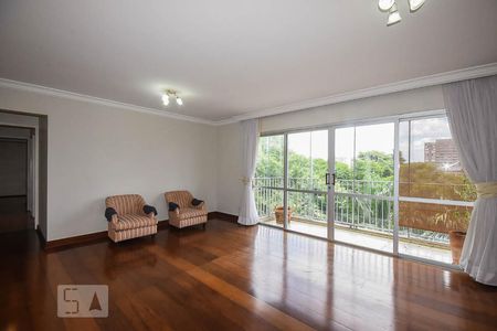 Sala de apartamento para alugar com 3 quartos, 120m² em Vila Suzana, São Paulo