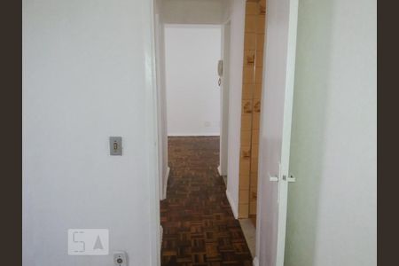 Corredor de apartamento para alugar com 2 quartos, 50m² em Taquara, Rio de Janeiro