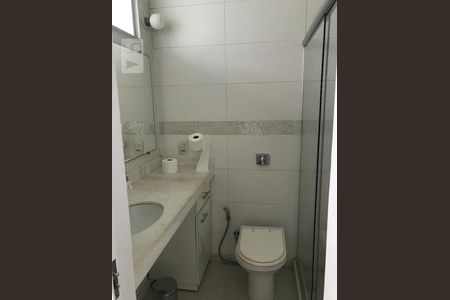 Banheiro de kitnet/studio à venda com 1 quarto, 32m² em Glória, Rio de Janeiro