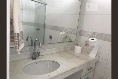 Banheiro de kitnet/studio à venda com 1 quarto, 32m² em Glória, Rio de Janeiro