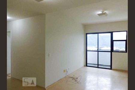 Sala de apartamento para alugar com 2 quartos, 80m² em Barra da Tijuca, Rio de Janeiro