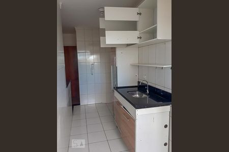 Cozinha de apartamento à venda com 2 quartos, 60m² em Vila Galvão, Guarulhos