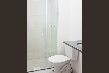 Banheiro de kitnet/studio para alugar com 1 quarto, 22m² em Bela Vista, São Paulo