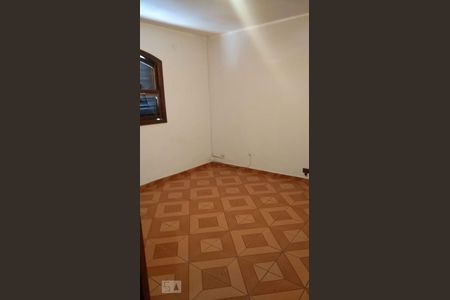 Quarto 1 de casa para alugar com 2 quartos, 80m² em Vila Matias, São Paulo