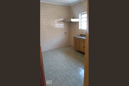 Cozinha de casa para alugar com 2 quartos, 80m² em Vila Matias, São Paulo