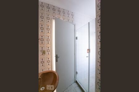 Banheiro de apartamento para alugar com 2 quartos, 85m² em Santana, Porto Alegre