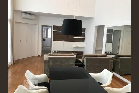 Sala de apartamento à venda com 2 quartos, 100m² em Cerqueira César, São Paulo